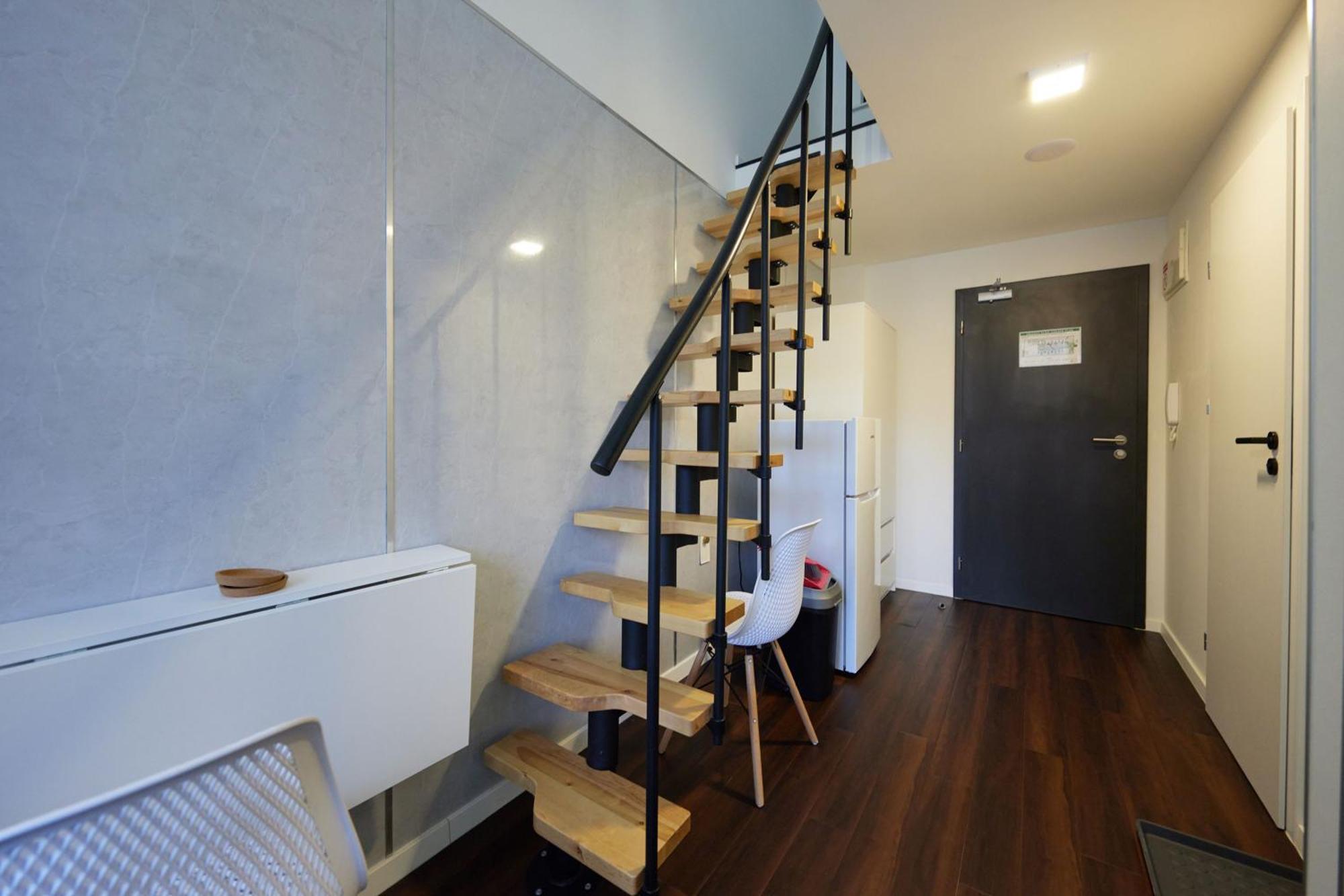 Apartment Block 96