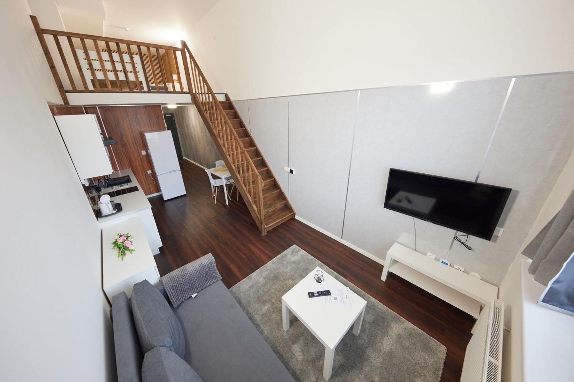 Block 96 Apartment *